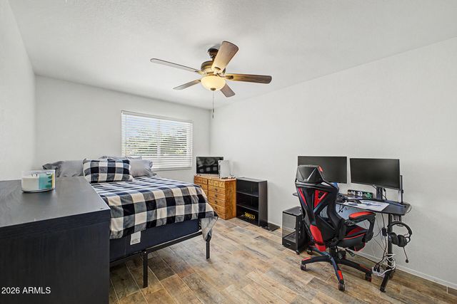 890 N CHOLLA Street, Chandler, AZ 85224