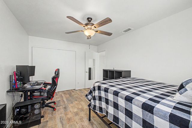 890 N CHOLLA Street, Chandler, AZ 85224