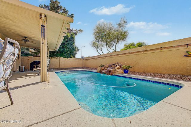 890 N CHOLLA Street, Chandler, AZ 85224