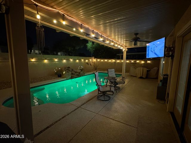 890 N CHOLLA Street, Chandler, AZ 85224