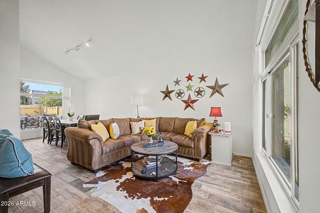 890 N CHOLLA Street, Chandler, AZ 85224