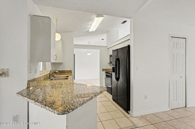 146 Oakcrest Avenue NE, Palm Bay, FL 32907