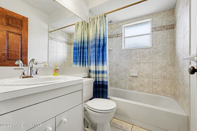146 Oakcrest Avenue NE, Palm Bay, FL 32907