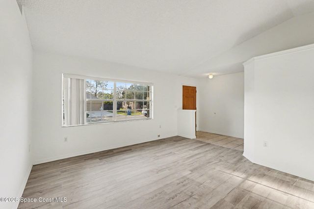 146 Oakcrest Avenue NE, Palm Bay, FL 32907