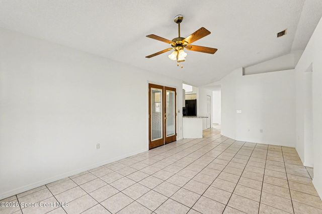 146 Oakcrest Avenue NE, Palm Bay, FL 32907