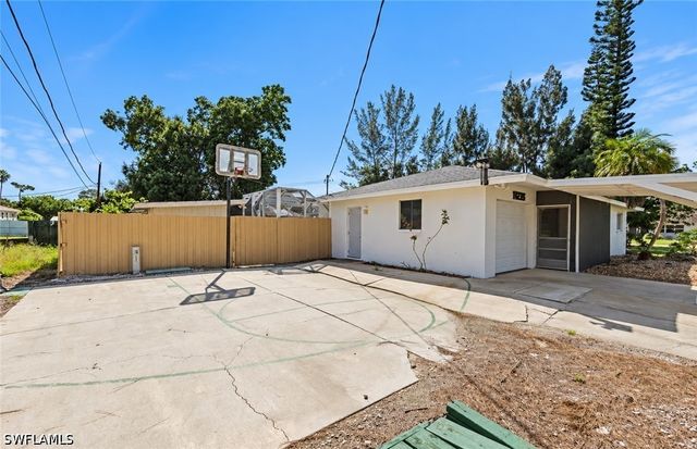 19235 Miami BLVD, Fort Myers, FL 33967