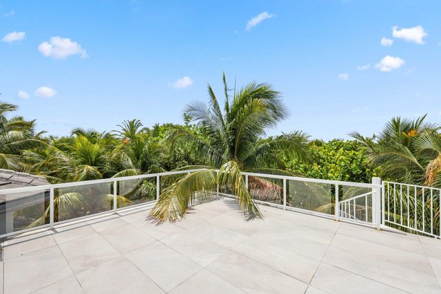 12 Sylvan Lane, Fort Lauderdale, FL 33316
