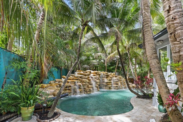 12 Sylvan Lane, Fort Lauderdale, FL 33316