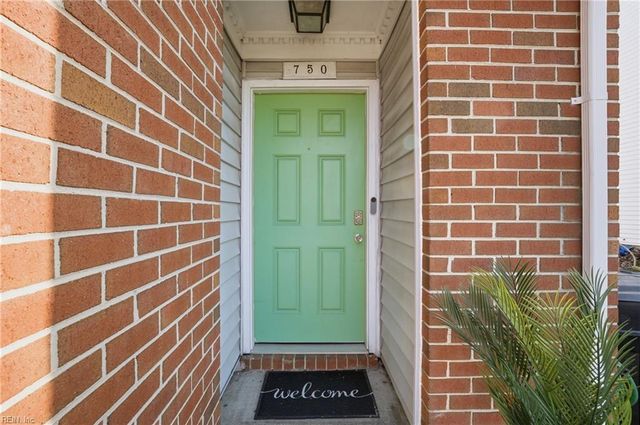 750 Glenshire DR, Virginia Beach, VA 23462