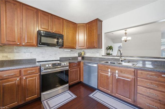 750 Glenshire DR, Virginia Beach, VA 23462