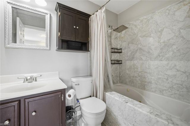 750 Glenshire DR, Virginia Beach, VA 23462