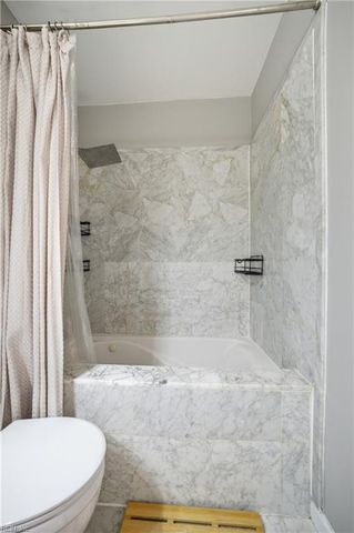 750 Glenshire DR, Virginia Beach, VA 23462