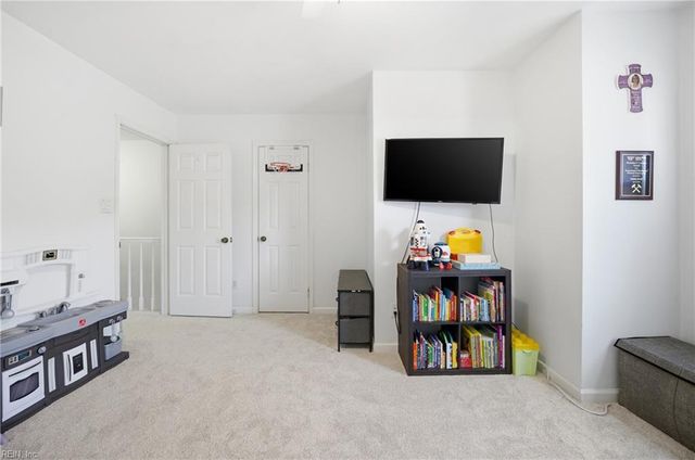 750 Glenshire DR, Virginia Beach, VA 23462