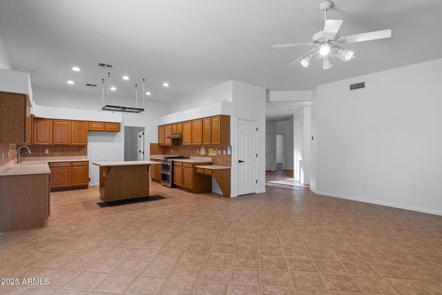 1441 S LA ARBOLETA Drive, Gilbert, AZ 85296