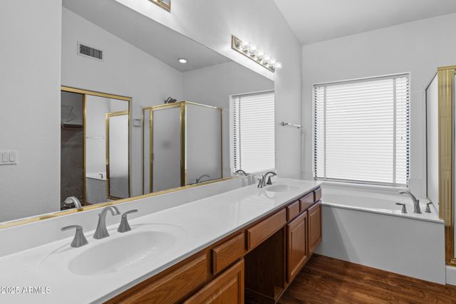 1441 S LA ARBOLETA Drive, Gilbert, AZ 85296