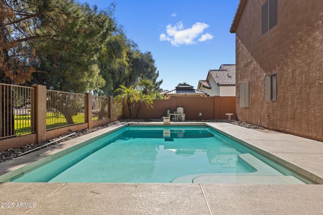 1441 S LA ARBOLETA Drive, Gilbert, AZ 85296