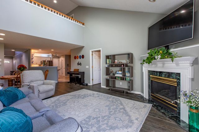 2429 Viola Heights Drive NE, Rochester, MN 55906