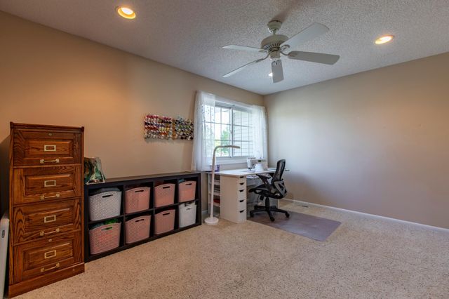 2429 Viola Heights Drive NE, Rochester, MN 55906