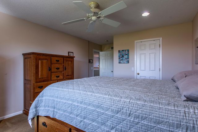 2429 Viola Heights Drive NE, Rochester, MN 55906