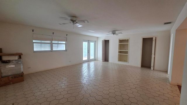 2000 N 31st Avenue, Hollywood, FL 33021