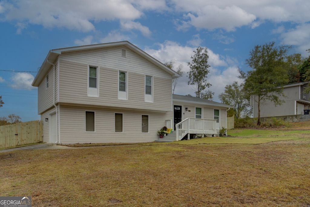 3073 Kathy Lane NW, Conyers, GA 30012