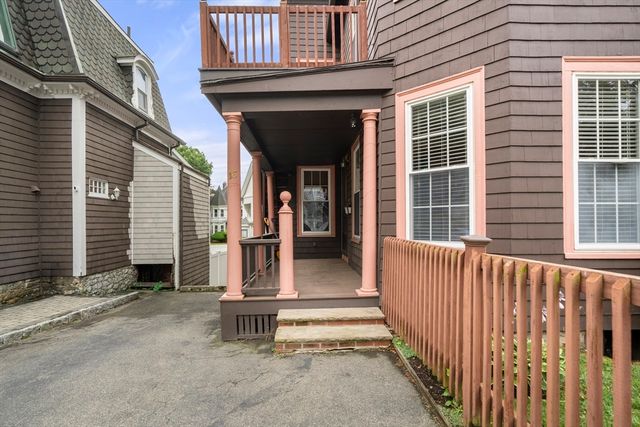 16-18 Kernwood St, Malden, MA 02148
