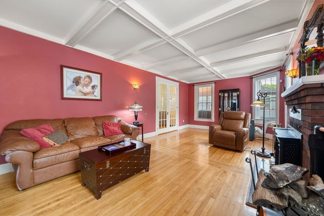 16-18 Kernwood St, Malden, MA 02148