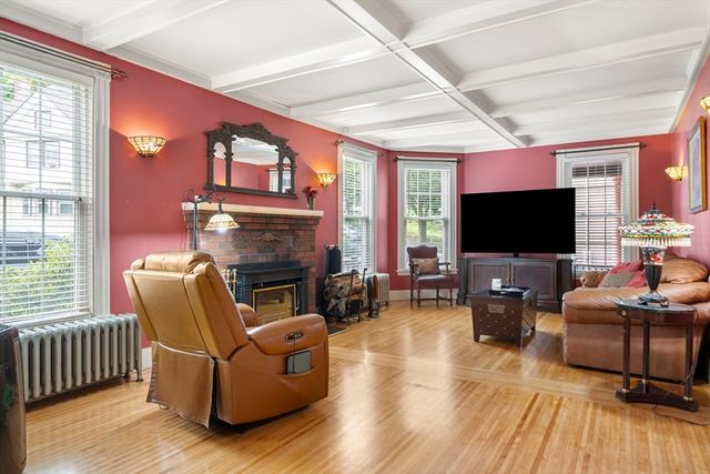 16-18 Kernwood St, Malden, MA 02148