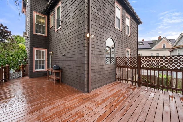 16-18 Kernwood St, Malden, MA 02148