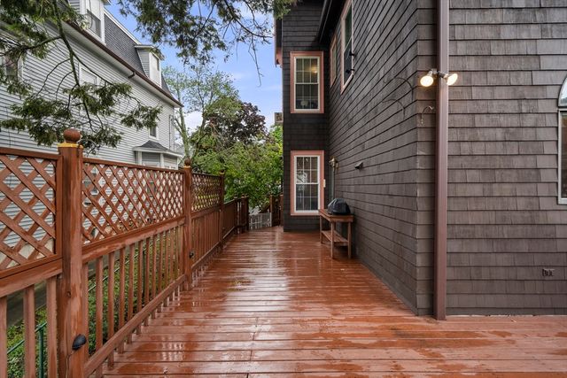 16-18 Kernwood St, Malden, MA 02148
