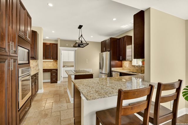 11 Falls Vw, Boerne, TX 78015