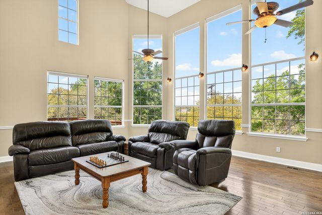 11 Falls Vw, Boerne, TX 78015