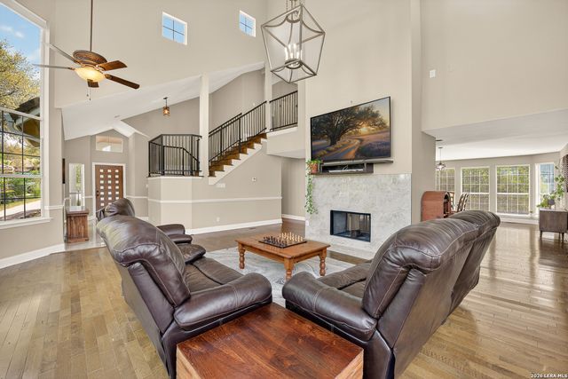 11 Falls Vw, Boerne, TX 78015