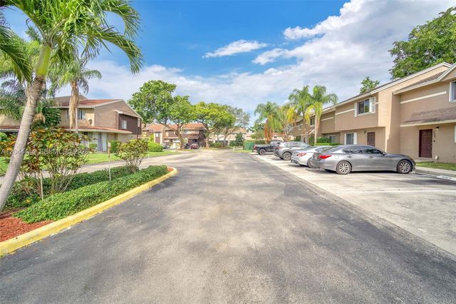 1245 SUSSEX DR, North Lauderdale, FL 33068