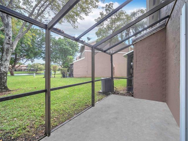 1245 SUSSEX DR, North Lauderdale, FL 33068