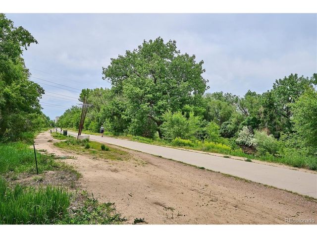 6055 E Minnesota Dr, Denver, CO 80224