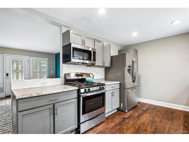 6055 E Minnesota Dr, Denver, CO 80224
