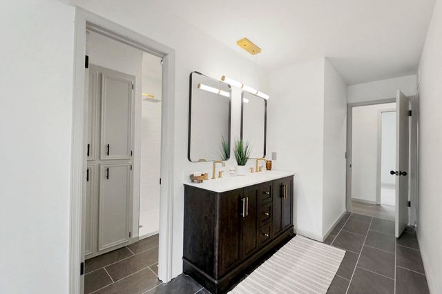 6729 W LOCONIA CIR., Wichita, KS 67209