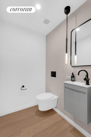 22 HUNTINGTON Street, New York City, NY 11231