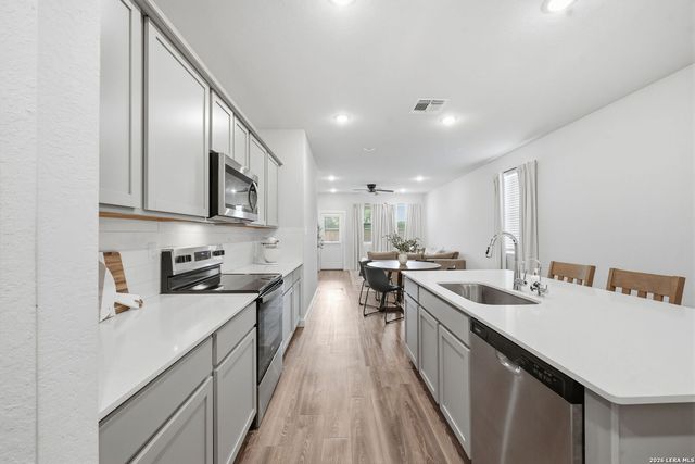12507 SPIKE HTS, San Antonio, TX 78245