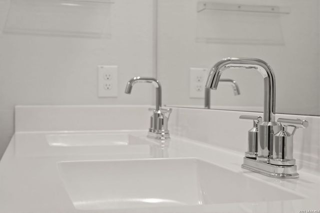 12507 SPIKE HTS, San Antonio, TX 78245