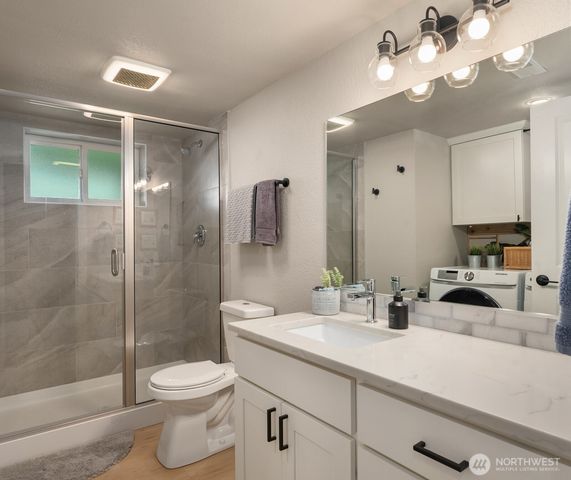 17407 3rd Avenue SE, Bothell, WA 98012