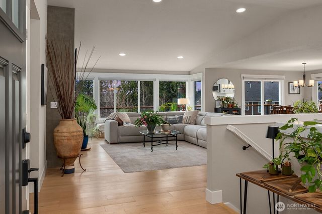 17407 3rd Avenue SE, Bothell, WA 98012