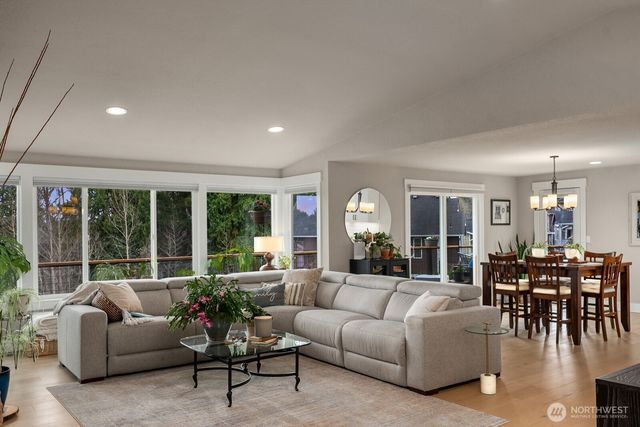 17407 3rd Avenue SE, Bothell, WA 98012