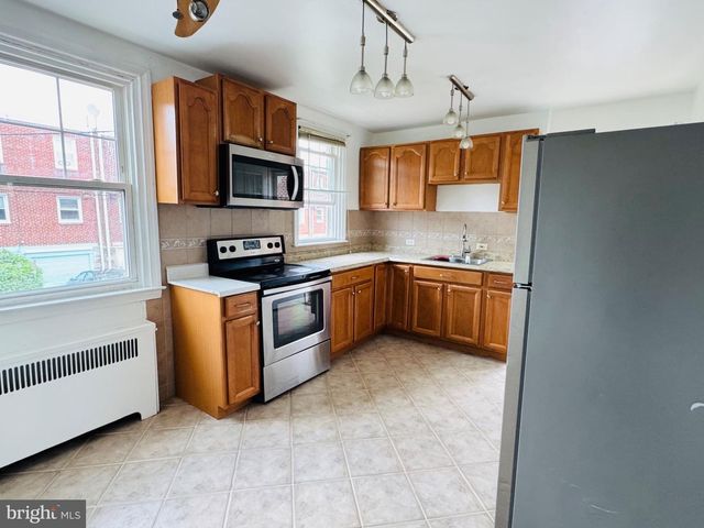 1223 KNORR ST, Philadelphia, PA 19111