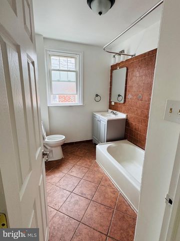 1223 KNORR ST, Philadelphia, PA 19111