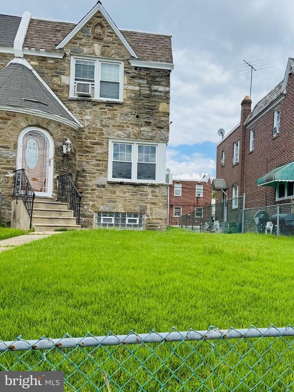 1223 KNORR ST, Philadelphia, PA 19111