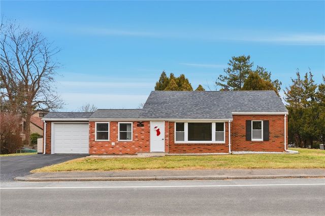 461 River Road, Lincoln, RI 02865