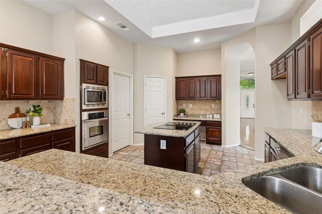 2104 Gent Drive, Plano, TX 75025