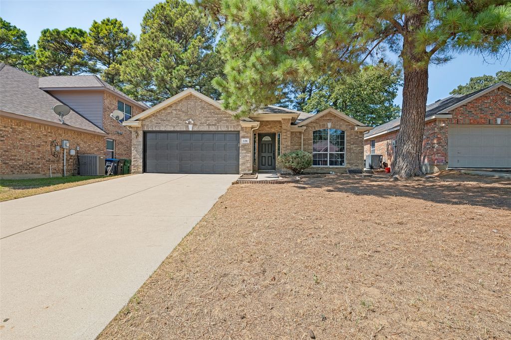 536 Cross Ridge Circle N, Fort Worth, TX 76120 — photo 2